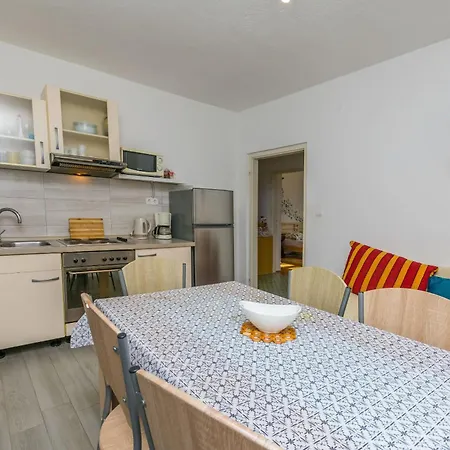 Apartment Carlo *