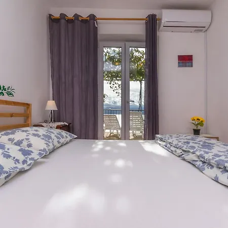 Apartment Carlo Lokva Rogoznica